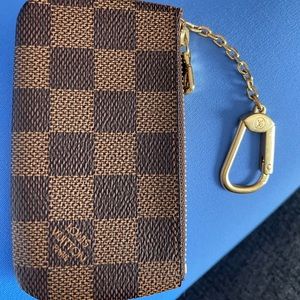 LV key pouch